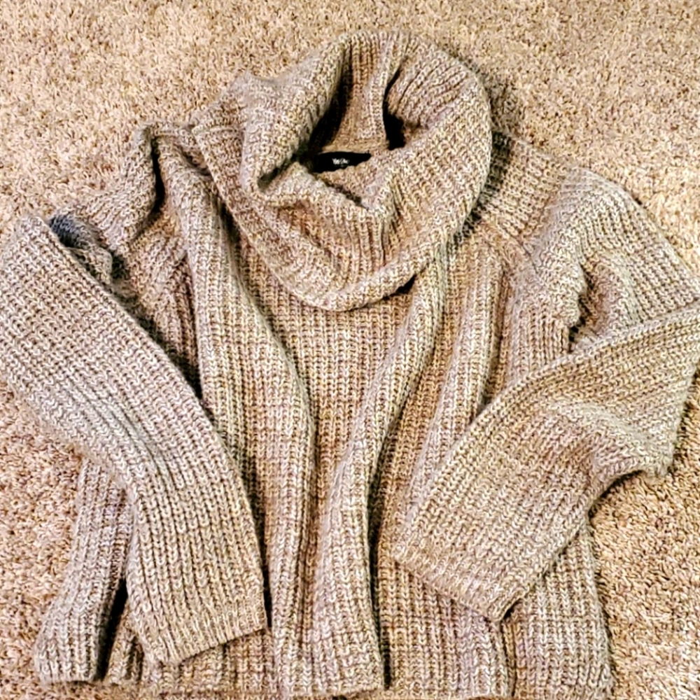Mossimo Sweater ladies size large